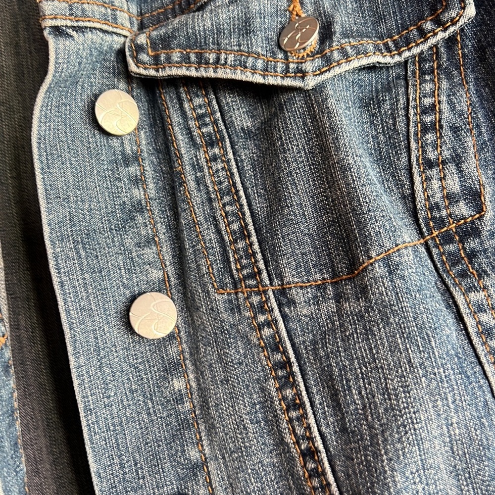 Jean jacket - Picture 2 of 3